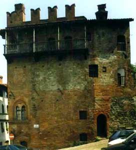 Ingrandisci