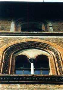 Ingrandisci
